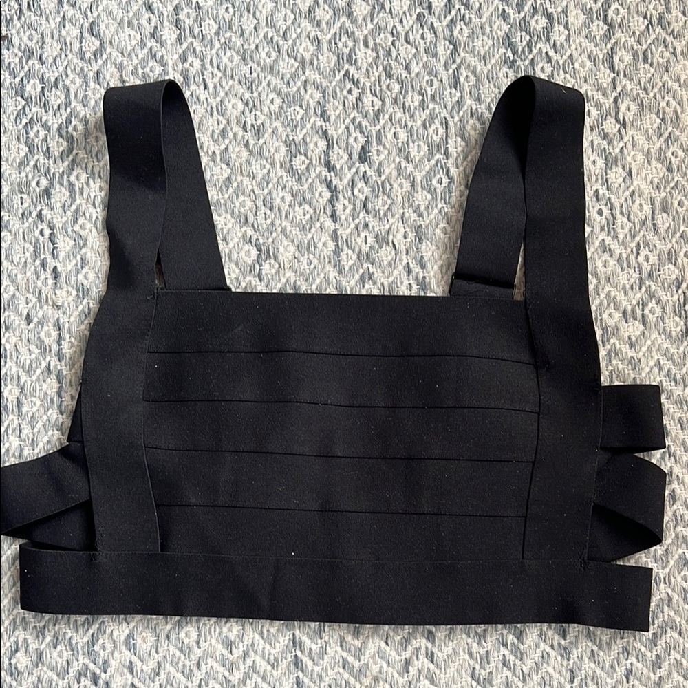 Urban Outfitters Black Strappy Crop Top, Size Large